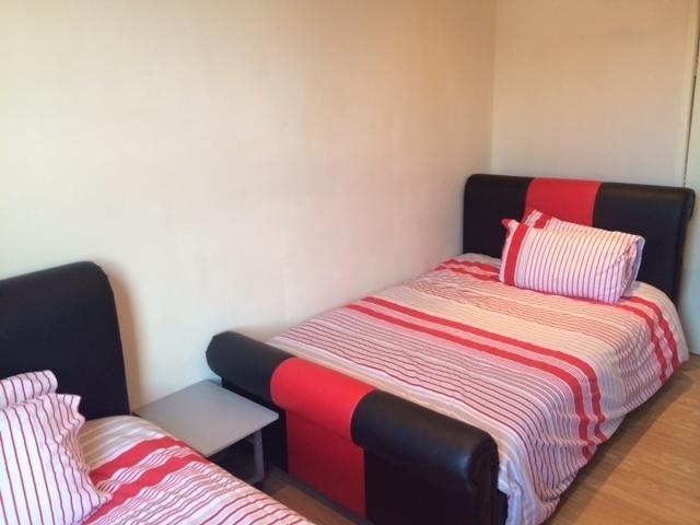 Nite Inn Bed & Breakfast Лідс Номер фото